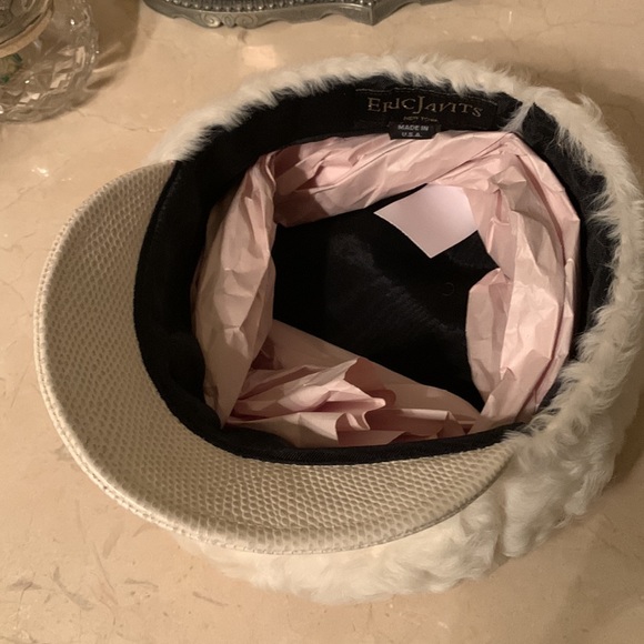 ERIC JAVITS PERSIAN CAP IN OFF WHITE ITALIAN LAMB FUR WITH LOGO BUCKLE PACKABLE - Picture 10 of 15